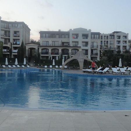 Apartment In Green Beach Resort Kavatsi Созополь Экстерьер фото
