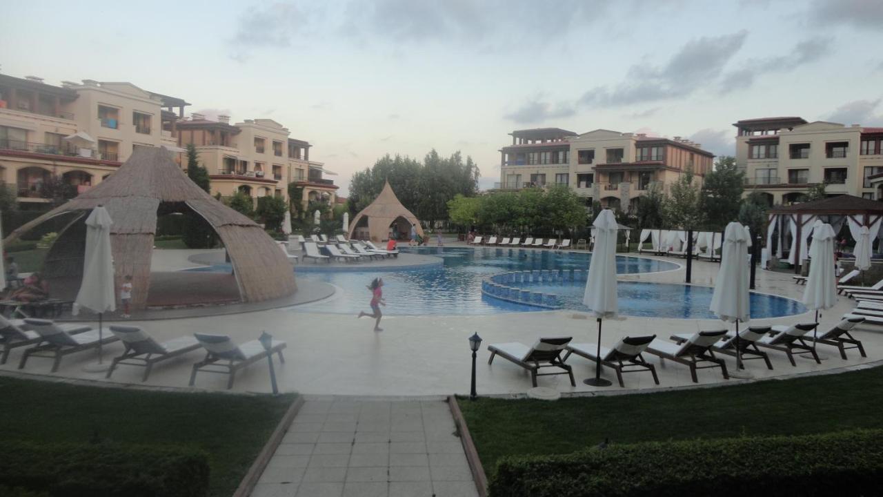 Apartment In Green Beach Resort Kavatsi Созополь Экстерьер фото