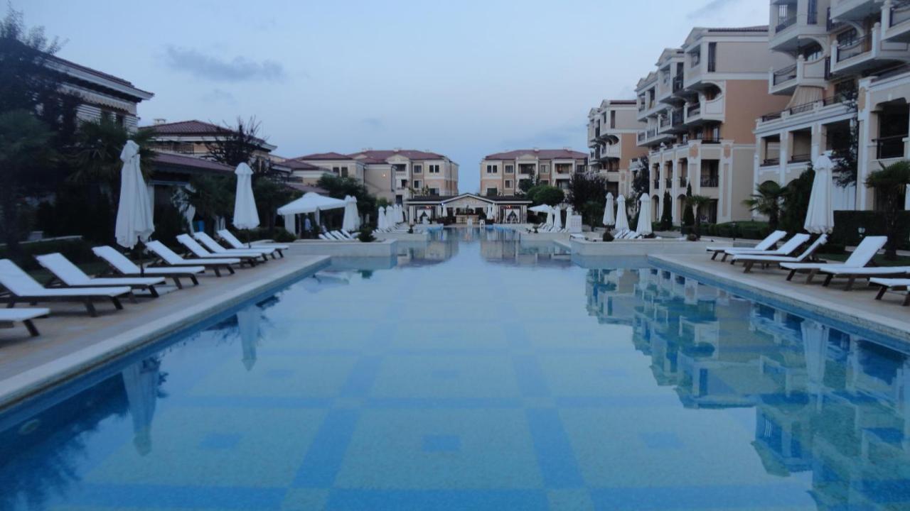 Apartment In Green Beach Resort Kavatsi Созополь Экстерьер фото