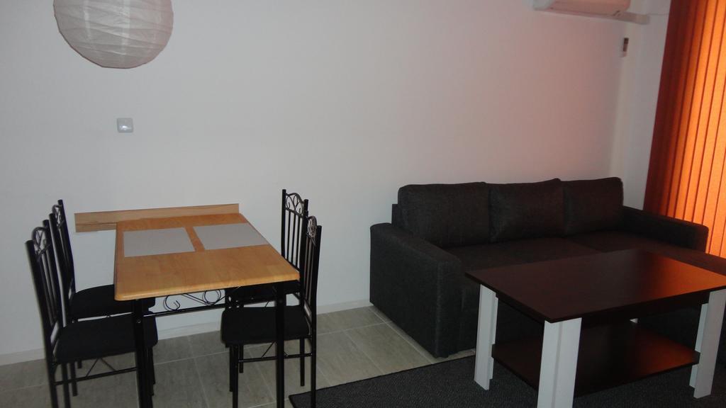 Apartment In Green Beach Resort Kavatsi Созополь Экстерьер фото