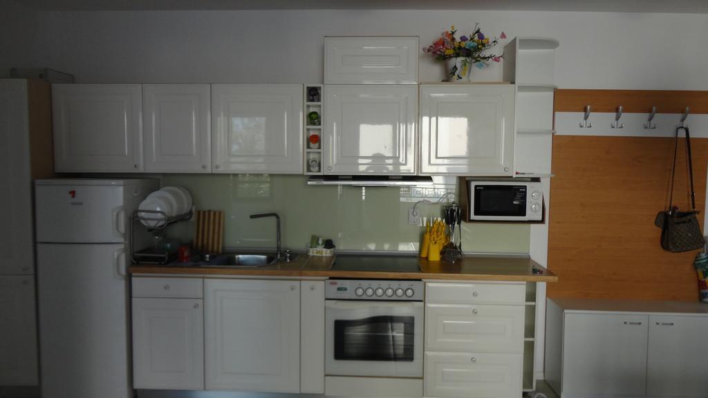 Apartment In Green Beach Resort Kavatsi Созополь Экстерьер фото