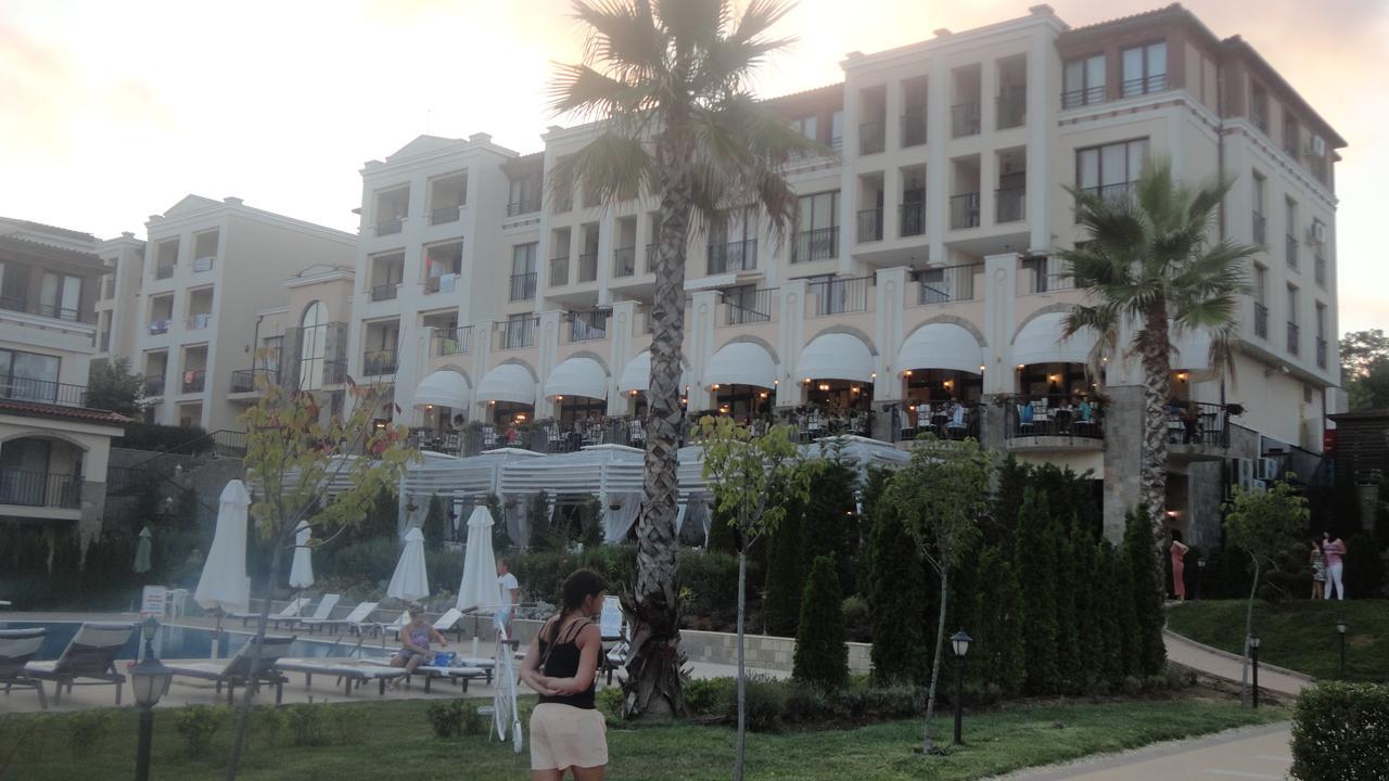 Apartment In Green Beach Resort Kavatsi Созополь Экстерьер фото